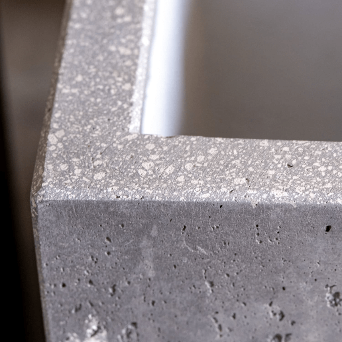 Cubrosa Onyx Dusk: 70cm Extra Large Concrete Square Planter for Modern Design - plants - express.com