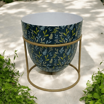 Elegant 13CM Iron Planter on Stand - Durable & Stylish Plant Display - plants - express.com