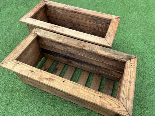 Elegant English Wooden Trough Set - Handcrafted Luxury for Your Garden - plants - express.com