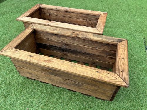 Elegant English Wooden Trough Set - Handcrafted Luxury for Your Garden - plants - express.com