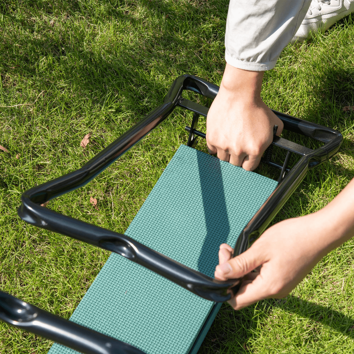 Outsunny 2 - in - 1 Garden Kneeler Bench - Comfort & Support for Every Gardener - plants - express.com