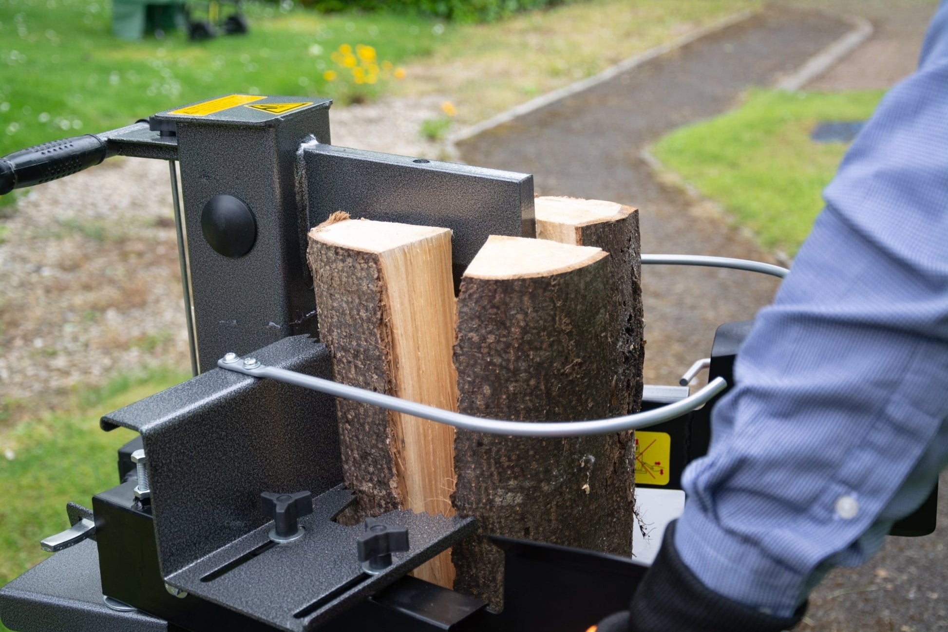 The Handy 7 Ton Vertical Electric Log Splitter - plants - express.com