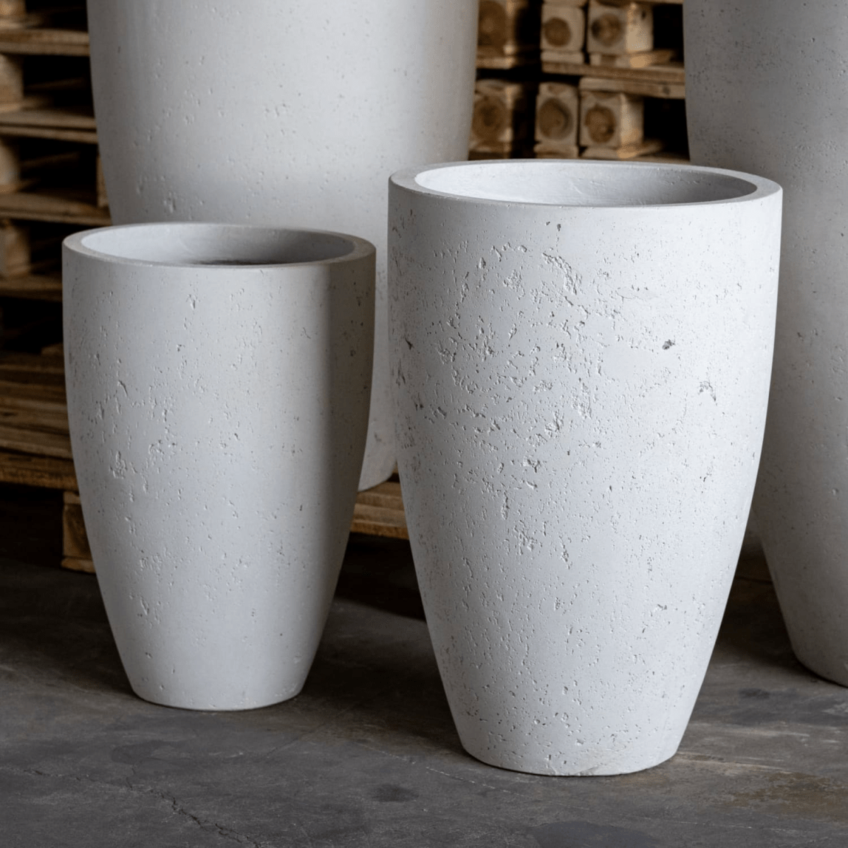Vessara White Mist: Extra Large 68cm Tall Concrete Planter for Stunning Displays - plants - express.com