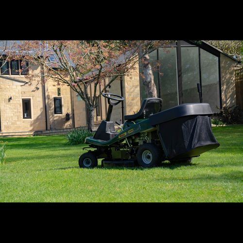 Webb 76cm (30") Ride - On Lawnmower with Collector & Hydrostatic Drive - plants - express.com