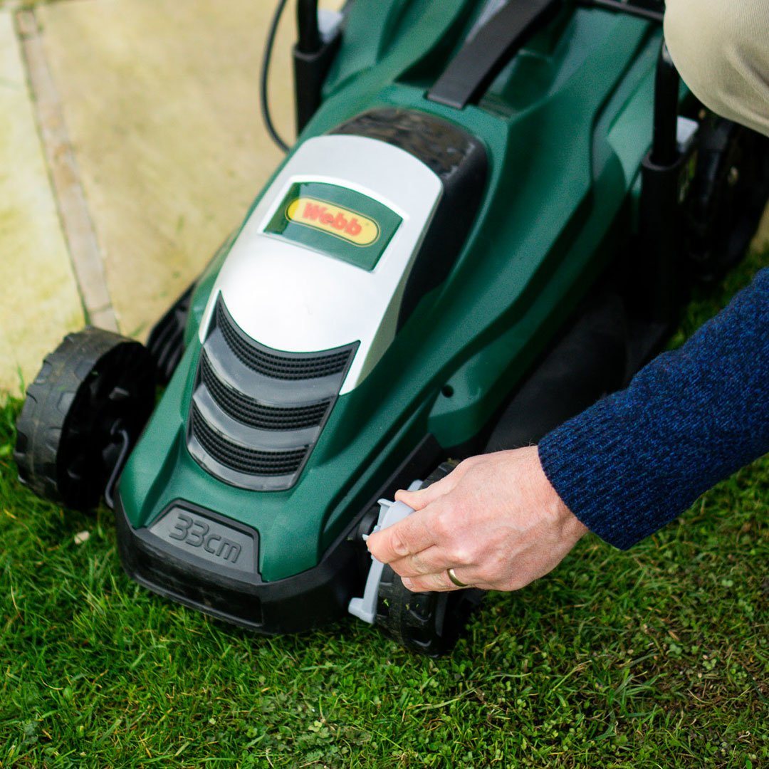 Webb Classic 33cm (13") Electric Rotary Lawnmower - plants - express.com